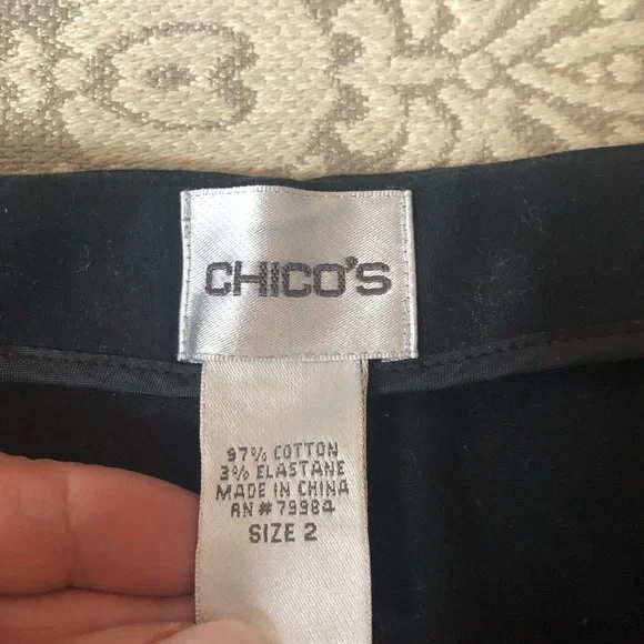 Chico’s black ankle pants in a cotton/elastane blend for all-season wear - Picture 6 of 10